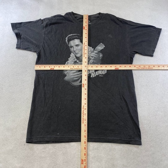 Elvis Presley Graphic Tee Thrifted Vintage Style Size M - Picture 5 of 10